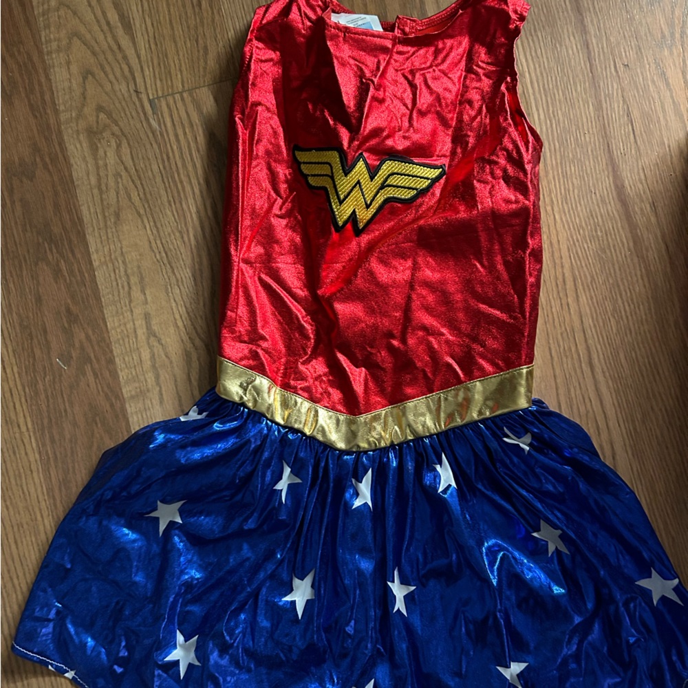 Wonder Woman dog / cat costume